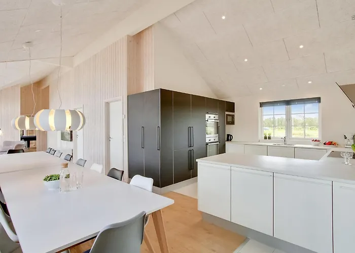 Pet Friendly In Henne With Sauna * האנה סטרנד