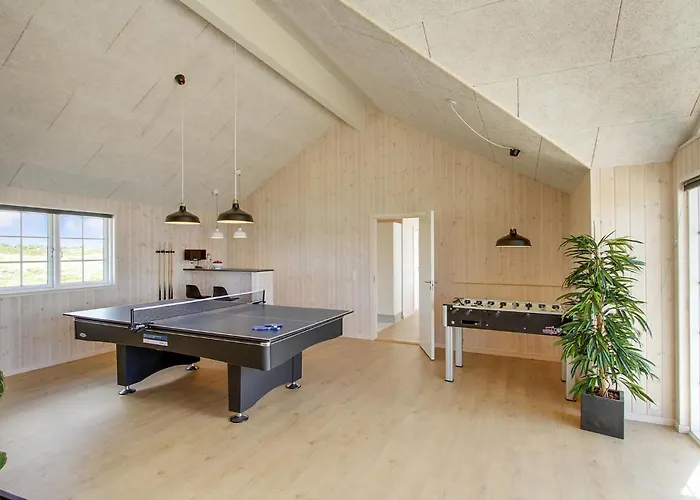 Pet Friendly In Henne With Sauna * האנה סטרנד