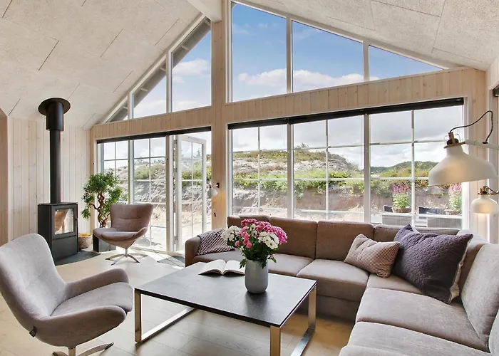 Pet Friendly In Henne With Sauna בית נופש *