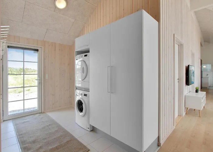 Pet Friendly In Henne With Sauna * האנה סטרנד